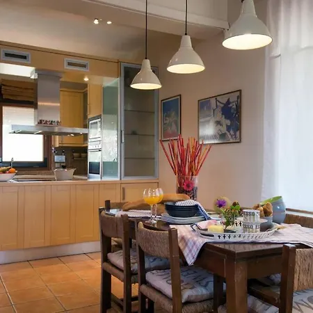 Maistro House *
