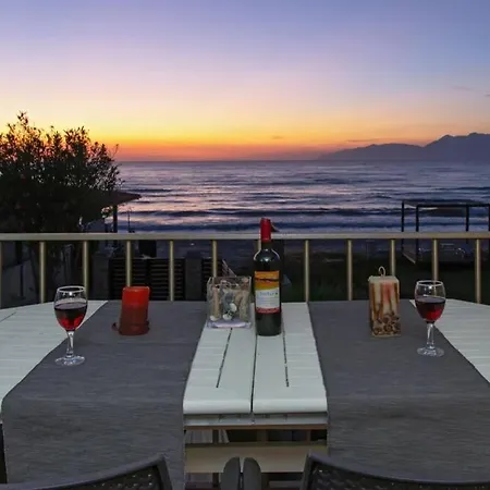 Maistro House Holiday home *