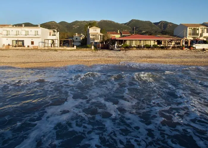 Maistro House Aharávi